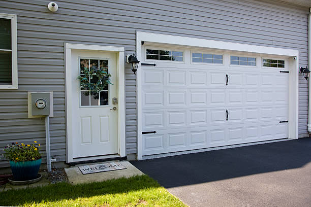 24/7 Emergency Garage Door Panel Replacement experts in Beckley, WV